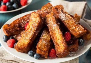 Recette Pain Perdu Croustillant : Le Petit-Déjeuner de Roi qui Sauve vos Vieux Pains !