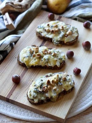 Recette Tartines aux poires & bleu d’auvergne