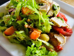 Recette Tartine de tomate, pesto, et  burrata végétale