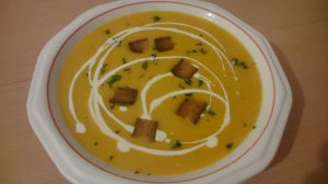 Recette Velouté de Butternut, lentille corail et tofu fumé