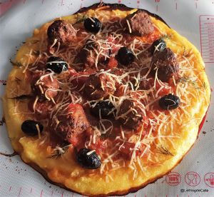 Recette Pizza de polenta et boulettes de viande