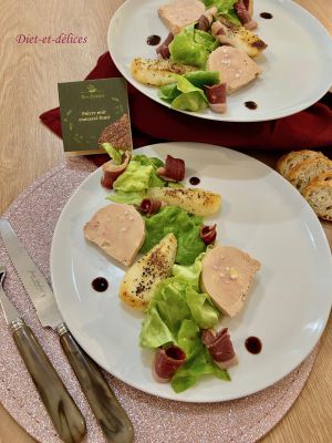 Recette Salade au canard et aux poires rôties au poivre fumé