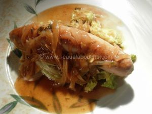 Recette Saucisse À Rôtir Sauce À l'Oignon Et Chou Sauté
