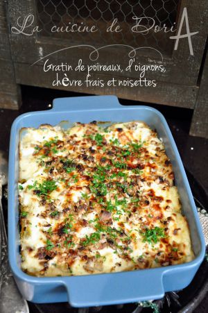 Recette Gratin de poireaux, d'oignons, chèvre frais et noisettes