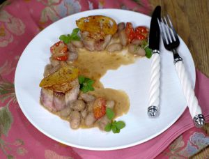 Recette Filet mignon de porc aux haricots et à la tomate, sauce au Porto