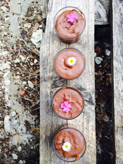 Recette Mousse au chocolat, coulis de framboises (vegan)