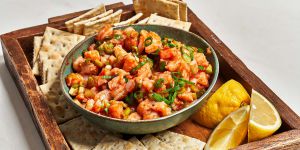 Recette My Mom's 10-Minute, No-Cook Dip Always Disappears at Parties