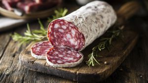 Recette Peut-on manger un saucisson moisi ? Ça dépend de son processus de conservation et d’affinage