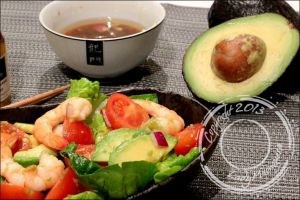 Recette Salade de crevettes et avocat à l’asiatique