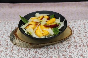 Recette Salade croquante de fenouil, nectarine et copeaux de parmesan