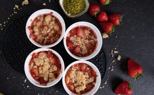 Recette Crumble aux fraises et rhubarbe