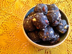 Recette Cadeaux gourmands – Truffes vegan pralinées au sarrasin cru