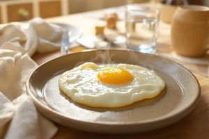 Recette Vous mangez mal vos œufs : voici la cuisson la plus saine (selon des experts)