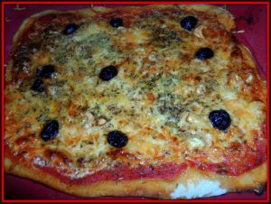 Recette Pizza tomate, noix de cajou et amande