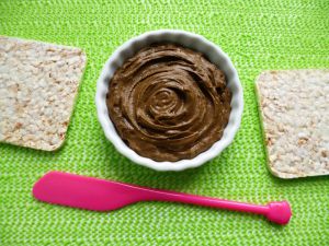 Recette Tartinade diététique chocolatée aux protéines de chanvre (végan, hyperprotéiné, sans gluten ni sucre ni beurre, riche en fibres)