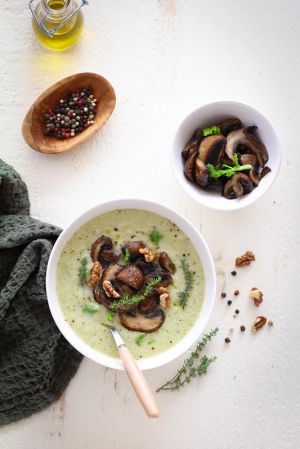 Recette Soupe veloutée de fenouil, champignons sautés