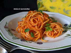 Recette Spaghettis à la crème de poivrons rouges