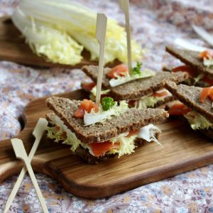 Recette Club sandwichs Friseline, truite fumée et fromage frais aux herbes