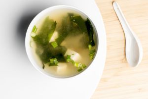 Recette What Happens to Your Body When You Start Your Day With a Warm Bowl of Miso Soup