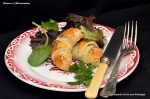 Recette Croissants farcis aux fromages et herbe