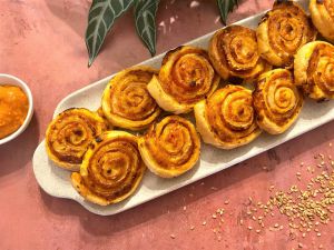 Recette Feuilletés roulés au pesto rosso et au jambon