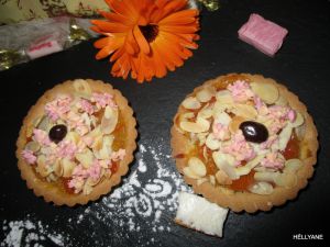Recette Tartelettes garnies de crème d'amande-coco-noisette et de confiture de clémentines
