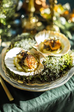 Recette Noix de Saint-Jacques, purée et poireaux : une assiette raffinée