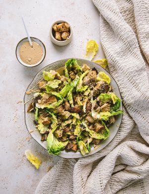 Recette Salade César vegan aux champignons rôtis