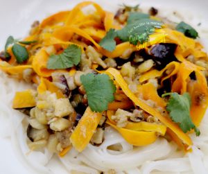 Recette Nouilles asiatiques carotte et aubergine à l’ail et cumin pour le CMUM