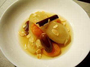 Recette Tajine de poires au miel, dattes et abricots secs