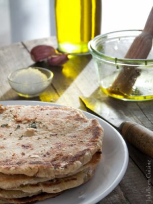 Recette Naans à l’ail, coriandre et huile d’olive – Vegan