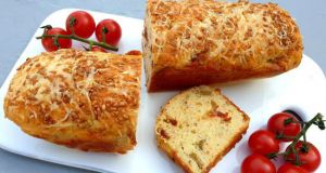 Recette Cake emmental-olives et tomates séchées