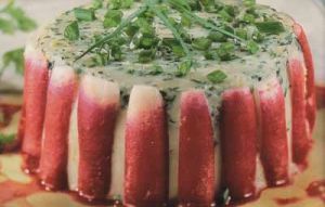 Recette Mini charlotte de radis roses, fromage frais aux herbes fines, vinaigrette à la framboise