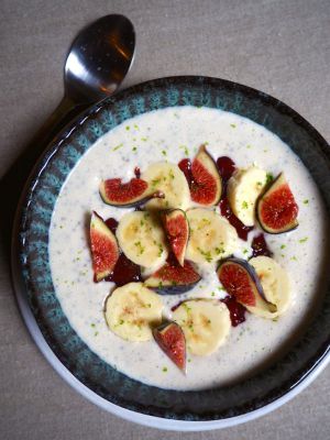 Recette Smoothie bowl fraises, banane et graines de chia