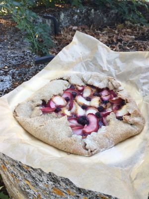 Recette Tarte à l’ancienne aux pêches et aux myrtilles #vegan