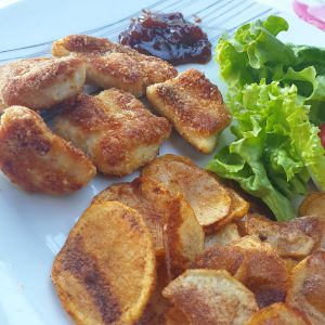 Recette Nuggets de poulet, chips maison et sauce barbecue de Cyril Lignac
