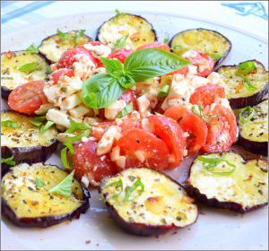 Recette Aubergines grillées, Tomates cerises au citron, Ail et Feta...Tout est là pour se régaler !