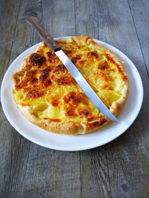Recette Tarte aux pommes de terre, crème et moutarde