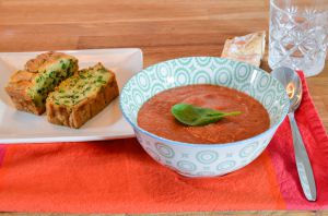 Recette Gaspacho Andalou,  Cake courgettes, petits pois, menthe