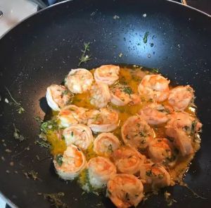 Recette Crevettes Sautées Savoureuses : Recette Rapide & Facile