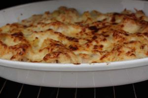 Recette Gratin chou-fleur, pommes de terre et béchamel : Un Délice Familial