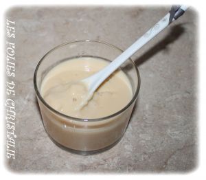 Recette Crème dessert au sirop d'érable (Thermomix)
