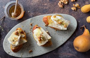 Recette Bruschetta aux poires – La croûte fleurie dans sa version froide