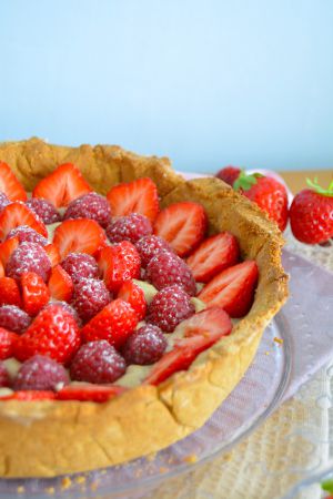 Recette Tarte pâtissière fraises et framboises à la polenta (vegan&sans gluten)