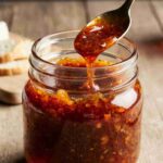 Recette Canning Hot Pepper Jelly – Sweet and Spicy Homemade Condiment