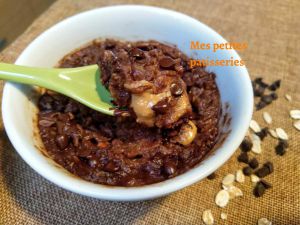 Recette Porridge vegan au beurre de cacahuète et pépites de chocolat