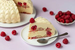 Recette Gâteau tiramisu à la framboise et chocolat blanc