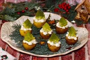 Recette Petits sapins sur pommes de terre farcies au fromage ail et fines herbes