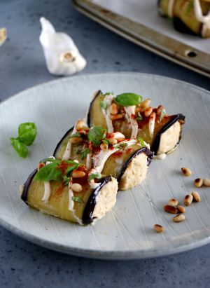 Recette Roulés d’aubergines au houmus à l’ail rôti (vegan, sans gluten)