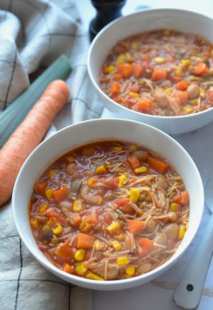 Recette Soupe à la tomate et vermicelles complets #végétarien